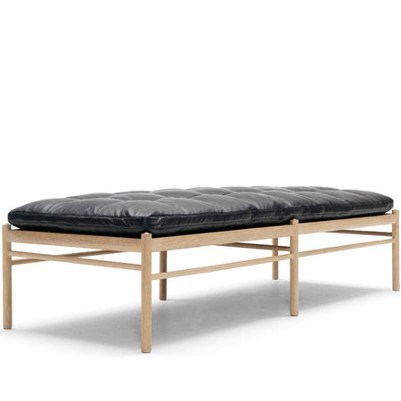 OW150 Colonial Daybed